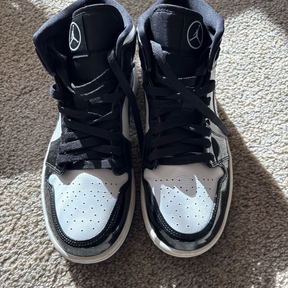 Jordan 1 Black and White high tops